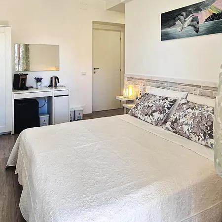Vacanze A Colori Guest house *